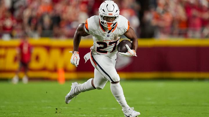 Sep 14, 2026; Kansas City, Missouri, USA; Denver Broncos running back J.K. Dobbins (27) runs the ball during the first half against the Kansas City Chiefs at Arrowhead Stadium. Mandatory Credit: Jay Biggerstaff-Imagn Images Sep 14, 2026; Kansas City, Missouri, USA; Denver Broncos running back J.K. Dobbins (27) runs the ball during the first half against the Kansas City Chiefs at Arrowhead Stadium. Mandatory Credit: Jay Biggerstaff-Imagn Images