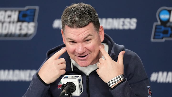 Arizona Wildcats head coach Tommy Lloyd