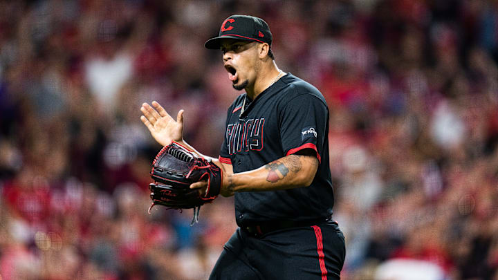 Cincinnati Reds pitcher Fernando Cruz