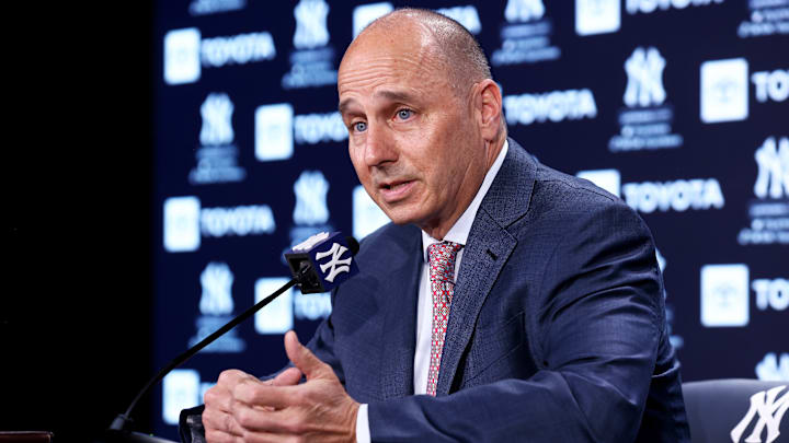 Los Yankees podrían considerar el despido de Brian Cashman 
