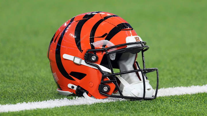 Nov 17, 2024; Inglewood, California, USA; A Cincinnati Bengals Riddell Speedflex helmet on the field at SoFi Stadium. Mandatory Credit: Kirby Lee-Imagn Images Nov 17, 2024; Inglewood, California, USA; A Cincinnati Bengals Riddell Speedflex helmet on the field at SoFi Stadium. Mandatory Credit: Kirby Lee-Imagn Images
