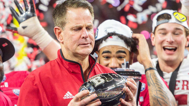 CBS Sports' Chip Patterson believes Jon Sumall could be joining a Curt Cignetti-like situation at Florida CBS Sports' Chip Patterson believes Jon Sumall could be joining a Curt Cignetti-like situation at Florida