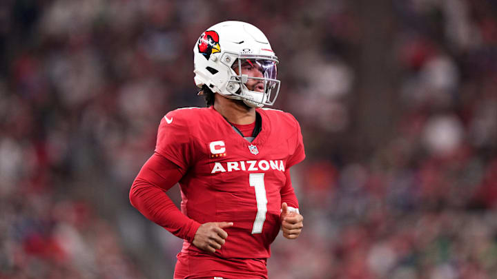 Jan 7, 2024; Glendale, Arizona, USA; Arizona Cardinals quarterback Kyler Murray (1) looks on against