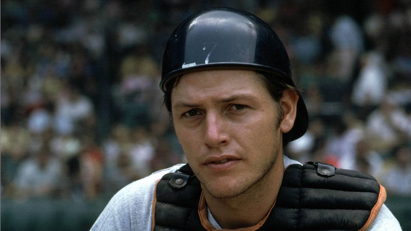 The 4 Essential Carlton Fisk Cards Through the Years