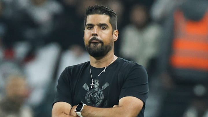 Corinthians mira contratações para a sequência da temporada.