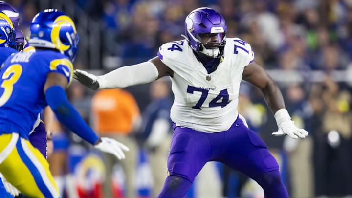 Tackle Cam Robinson is rumored to be on the trading block or a possible cut victim for Texas. Could he interest the Bears?