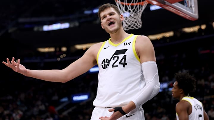 Utah Jazz v Los Angeles Clippers