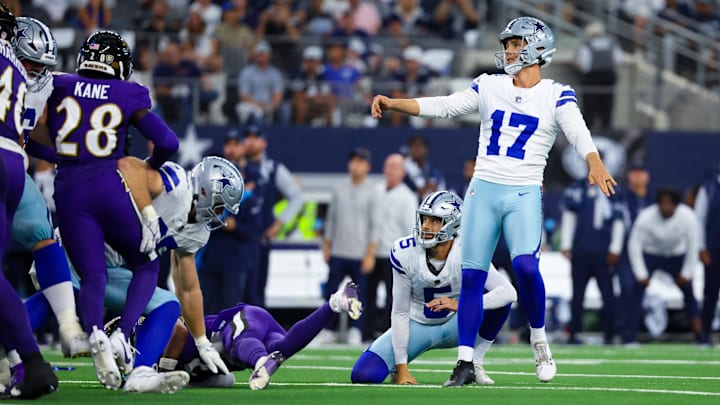 Aubrey watches his 65-yard field goal against the Ravens sail through the uprights. He made a 60-yarder against the Giants the following week.
