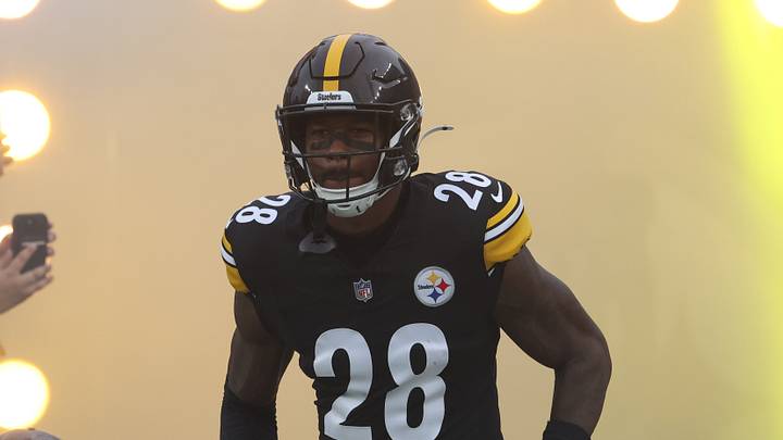 Aug 13, 2026; Pittsburgh, Pennsylvania, USA; Pittsburgh Steelers safety Robert Spears-Jennings (28) during player introductions against the Green Bay Packers at Acrisure Stadium. Mandatory Credit: Charles LeClaire-Imagn Images Aug 13, 2026; Pittsburgh, Pennsylvania, USA; Pittsburgh Steelers safety Robert Spears-Jennings (28) during player introductions against the Green Bay Packers at Acrisure Stadium. Mandatory Credit: Charles LeClaire-Imagn Images
