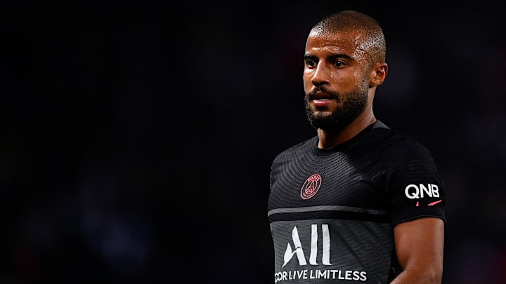 Rafinha, passé par le PSG et le FC Barcelone, a annoncé sa retraite professionnelle