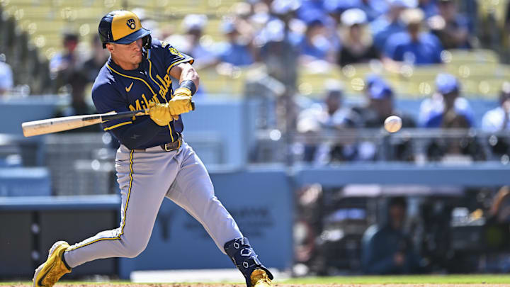 The Brewers are home underdogs against the Mariners on Monday night.