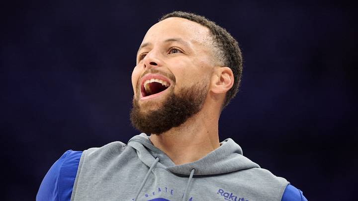 Stephen Curry has signed an extension with the Warriors