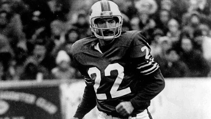 Bill Cahill went from the UW to the Buffalo Bills. Bill Cahill went from the UW to the Buffalo Bills.