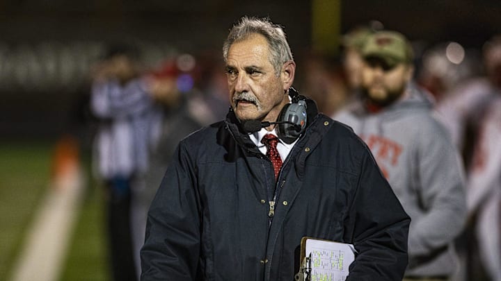 Belfry head coach Philip Haywood roamed the sidelines as his team took on DeSales in the Class 3A state semifinal game. Nov. 29, 2019

4l5a1533