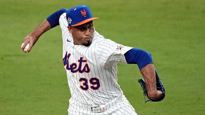 Jul 15, 2025; Cumberland, Georgia, USA; National League pitcher Edwin Diaz (39) of the New York Mets pitches during the ninth inning during the 2025 MLB All Star Game at Truist Park. Mandatory Credit: Dale Zanine-Imagn Images Jul 15, 2025; Cumberland, Georgia, USA; National League pitcher Edwin Diaz (39) of the New York Mets pitches during the ninth inning during the 2025 MLB All Star Game at Truist Park. Mandatory Credit: Dale Zanine-Imagn Images