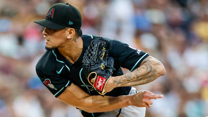 Sep 26, 2026; San Diego, California, USA; Arizona Diamondbacks relief pitcher Jonathan Loaisiga (43) throws a pitch during the first inning against the San Diego Padres at Petco Park. Mandatory Credit: David Frerker-Imagn Images Sep 26, 2026; San Diego, California, USA; Arizona Diamondbacks relief pitcher Jonathan Loaisiga (43) throws a pitch during the first inning against the San Diego Padres at Petco Park. Mandatory Credit: David Frerker-Imagn Images