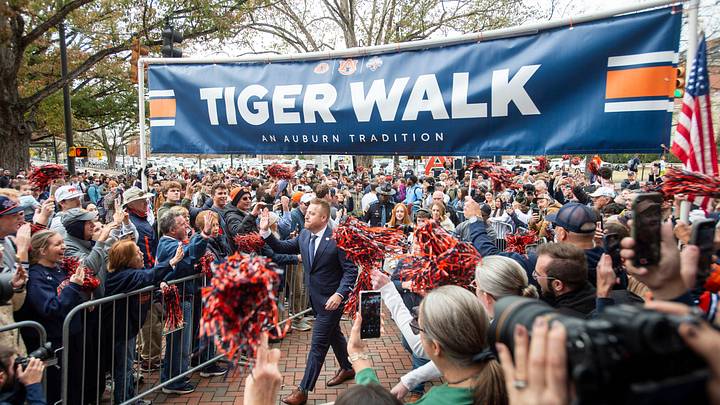 Auburn football has a consensus top 15 recruiting class for the 2027 cycle after another great week. Auburn football has a consensus top 15 recruiting class for the 2027 cycle after another great week.