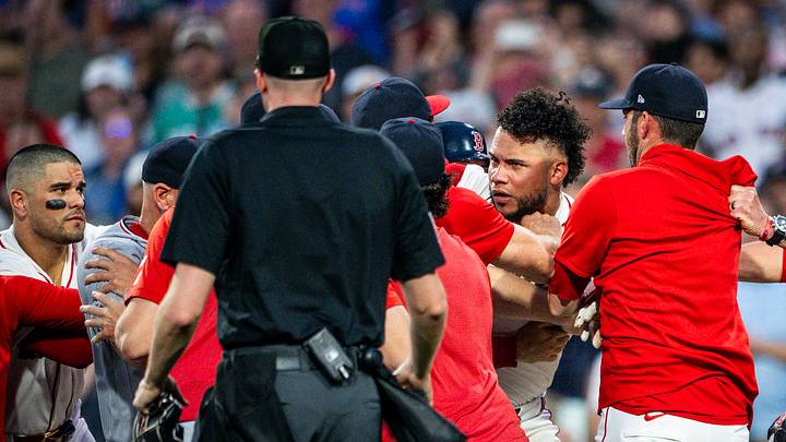 Jun 30, 2026; Boston, Massachusetts, USA; Boston Red Sox first baseman Willson Contreras (40) is held back by teammates during an altercation in the fourth inning against the Washington Nationals at Fenway Park. Mandatory Credit: Jaiden Tripi-Imagn Images Jun 30, 2026; Boston, Massachusetts, USA; Boston Red Sox first baseman Willson Contreras (40) is held back by teammates during an altercation in the fourth inning against the Washington Nationals at Fenway Park. Mandatory Credit: Jaiden Tripi-Imagn Images
