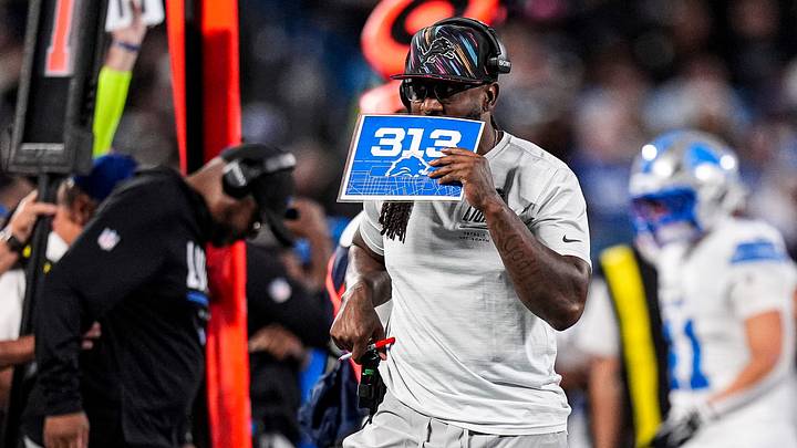 Detroit Lions defensive coordinator Kelvin Sheppard on the sideline during the first half against Carolina Panthers at Bank of America Stadium in Charlotte on Sunday, Oct. 4, 2026.