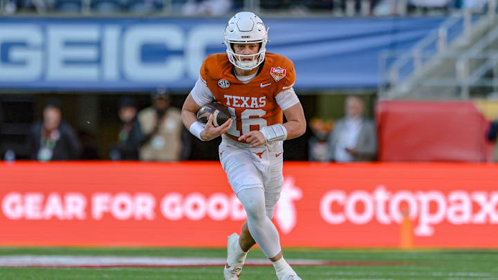 2025 Cheez-It Citrus Bowl - Texas v Michigan
