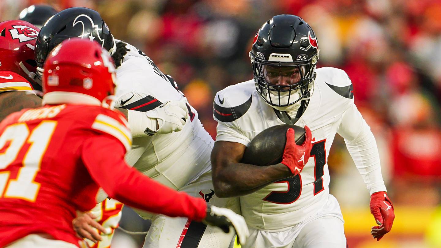 Chiefs Sign Recently-Released Texans RB