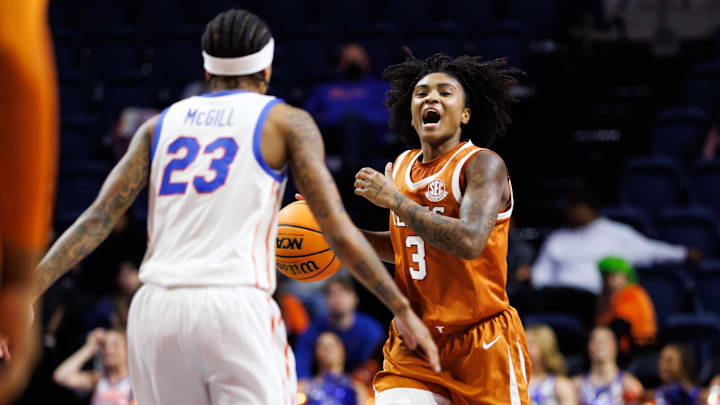 Jan 29, 2026; Gainesville, Florida, USA; Texas Longhorns guard Rori Harmon (3) dribbles the ball at Florida Gators guard Liv McGill (23) during the first half at Exactech Arena at the Stephen C. O'Connell Center. Mandatory Credit: Matt Pendleton-Imagn Images Jan 29, 2026; Gainesville, Florida, USA; Texas Longhorns guard Rori Harmon (3) dribbles the ball at Florida Gators guard Liv McGill (23) during the first half at Exactech Arena at the Stephen C. O'Connell Center. Mandatory Credit: Matt Pendleton-Imagn Images
