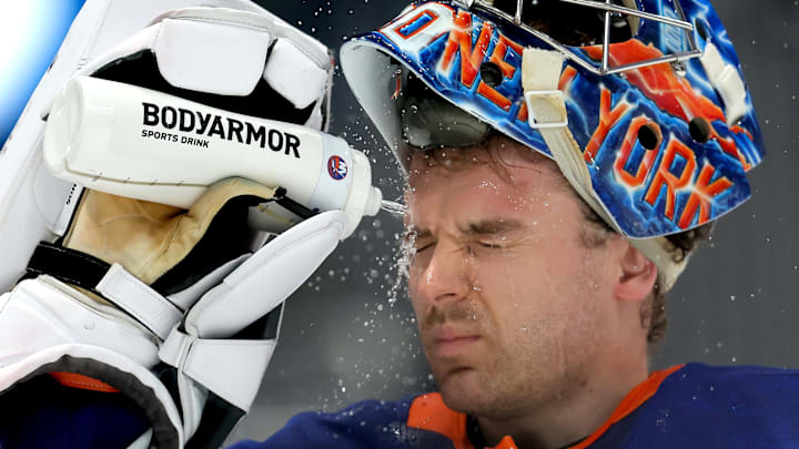 Feb 3, 2026; Elmont, New York, USA; New York Islanders goaltender Ilya Sorokin (30) sprays water on his face during the first period against the Pittsburgh Penguins at UBS Arena. Mandatory Credit: Brad Penner-Imagn Images Feb 3, 2026; Elmont, New York, USA; New York Islanders goaltender Ilya Sorokin (30) sprays water on his face during the first period against the Pittsburgh Penguins at UBS Arena. Mandatory Credit: Brad Penner-Imagn Images