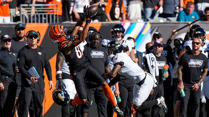 Cincinnati Bengals wide receiver Dohnte Meyers (81) catches a deep pass in the fourth quarter of the NFL Week 4 game between the Cincinnati Bengals and the Jacksonville Jaguars at Paycor Stadium in Cincinnati on Sunday, Oct. 4, 2026. The Bengals fell to 2-2 on the season with a 22-17 loss at home. Cincinnati Bengals wide receiver Dohnte Meyers (81) catches a deep pass in the fourth quarter of the NFL Week 4 game between the Cincinnati Bengals and the Jacksonville Jaguars at Paycor Stadium in Cincinnati on Sunday, Oct. 4, 2026. The Bengals fell to 2-2 on the season with a 22-17 loss at home.