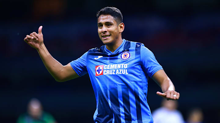 Romo regresa a Cruz Azul tras su convocatoria a la selección de México