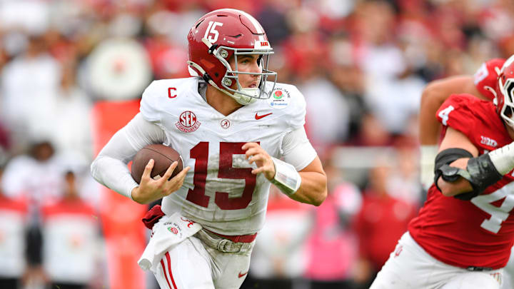 Alabama quarterback Ty Simpson