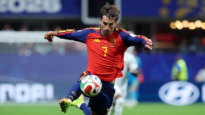 Spain is favored against Saudi Arabia in Sunday's World Cup action.