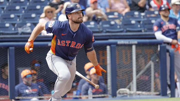 Feb 26, 2025; West Palm Beach, Florida, USA; Houston Astros outfielder Cooper Hummel (1) runs after he hits a ball to right field during the first inning against the Washington Nationals at CACTI Park of the Palm Beaches. Mandatory Credit: Reinhold Matay-Imagn Images Feb 26, 2025; West Palm Beach, Florida, USA; Houston Astros outfielder Cooper Hummel (1) runs after he hits a ball to right field during the first inning against the Washington Nationals at CACTI Park of the Palm Beaches. Mandatory Credit: Reinhold Matay-Imagn Images