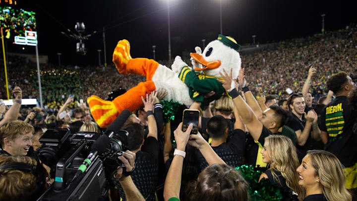 Shout, The Duck and more than 50 of the nation's best high school prospects will be on hand at the Oregon Spring Game, 1 p.m. PDT April 26 at Autzen Stadium.