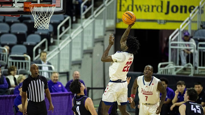 UIC is a small underdog against Murray State in the MVC Tournament Quarterfinal.