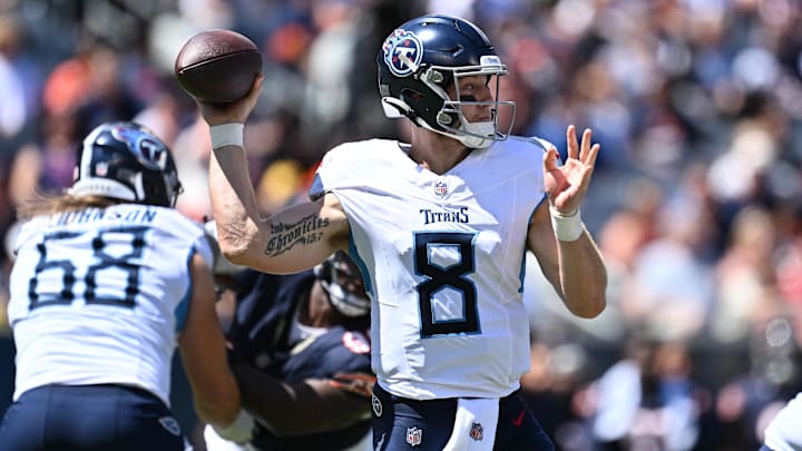 Tennessee Titans quarterback Will Levis (8) 
