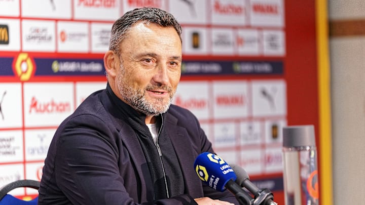 Franck Haise peut avoir le sourire avant ce déplacement à Rennes.