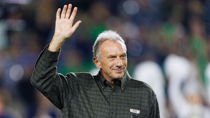 Joe Montana waves to the crowd before a NCAA football game between Notre Dame and the Southern California at Notre Dame Stadium on Saturday, Oct. 18, 2025, in South Bend. Joe Montana waves to the crowd before a NCAA football game between Notre Dame and the Southern California at Notre Dame Stadium on Saturday, Oct. 18, 2025, in South Bend.