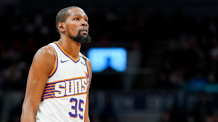 Phoenix Suns v Toronto Raptors