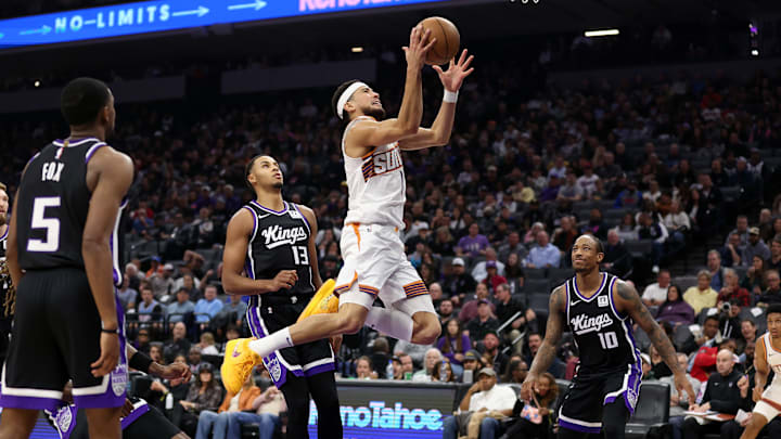 Phoenix Suns v Sacramento Kings