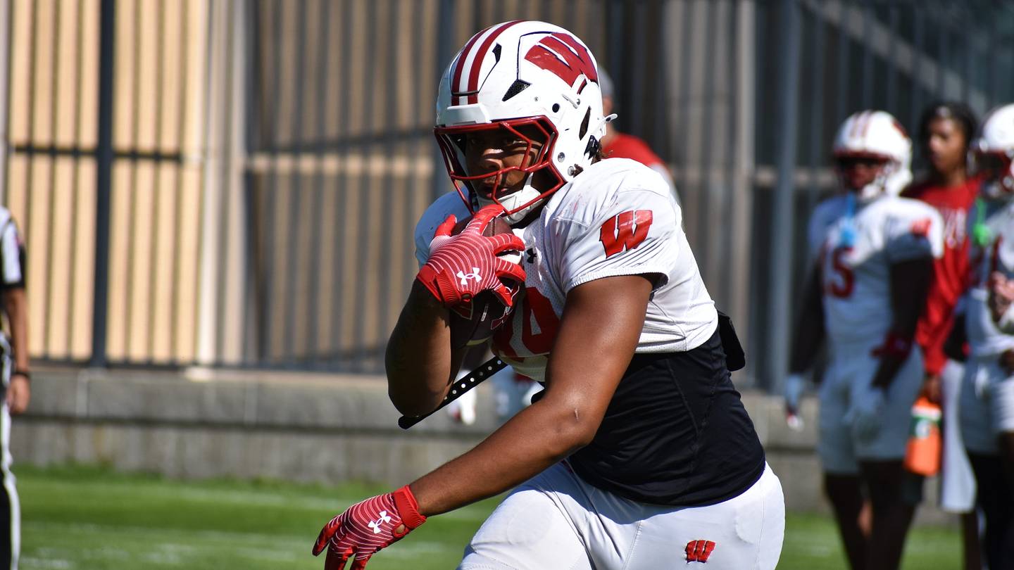 The Best Player at Every Position on Wisconsin Football's Offense Ahead of 2026
