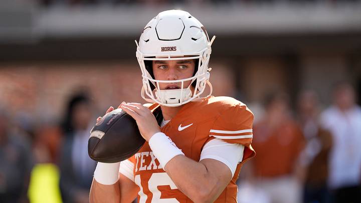 Nov 22, 2025; Austin, Texas, USA; Texas Longhorns quarterback Arch Manning (16) warms up before a game against the Arkansas Razorbacks at Darrell K Royal-Texas Memorial Stadium. Mandatory Credit: Scott Wachter-Imagn Images Nov 22, 2025; Austin, Texas, USA; Texas Longhorns quarterback Arch Manning (16) warms up before a game against the Arkansas Razorbacks at Darrell K Royal-Texas Memorial Stadium. Mandatory Credit: Scott Wachter-Imagn Images