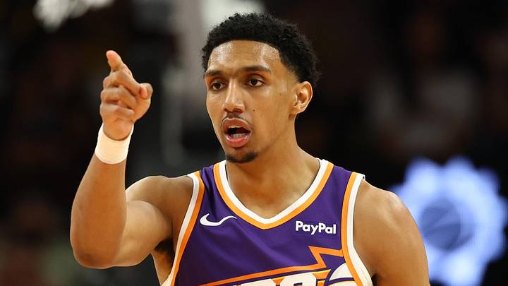 Phoenix Suns forward Ryan Dunn (0) reacts against the Los Angeles Lakers in the second half at Mortgage Matchup Center on February 26, 2026.