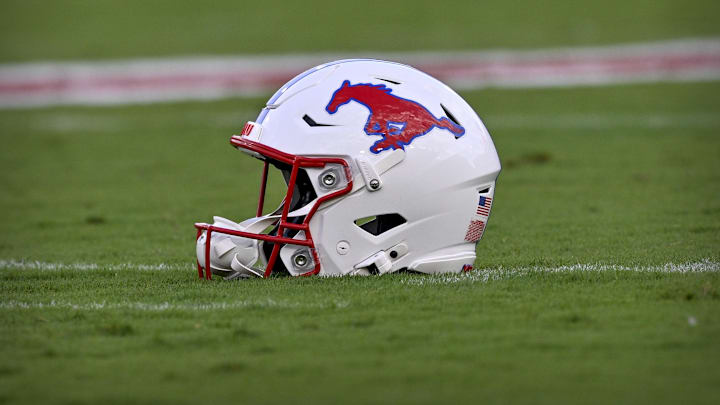 J.T. Davis suited up for SMU 70 years ago, and his body paid the price.