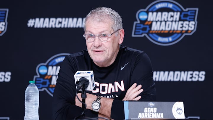 Auriemma opened his Saturday press conference by expressing his displeasure with the NCAA. 