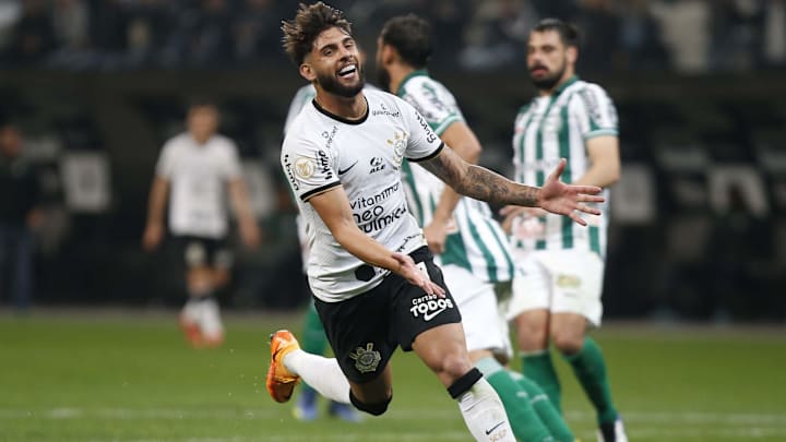 Yuri Alberto estreou pelo Corinthians na vitória sobre o Coritiba pelo Brasileirão 2022 Yuri Alberto estreou pelo Corinthians na vitória sobre o Coritiba pelo Brasileirão 2022