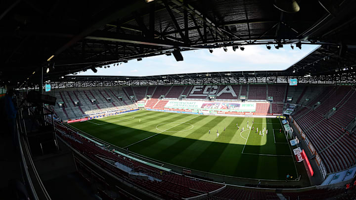 In Augsburg soll es zu einem versehentlichen Schuss gekommen sein