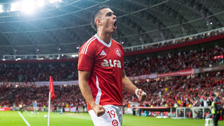 El brasileño Rafael Santos Borré ha sido vinculado con México en pasados mercados de fichajes