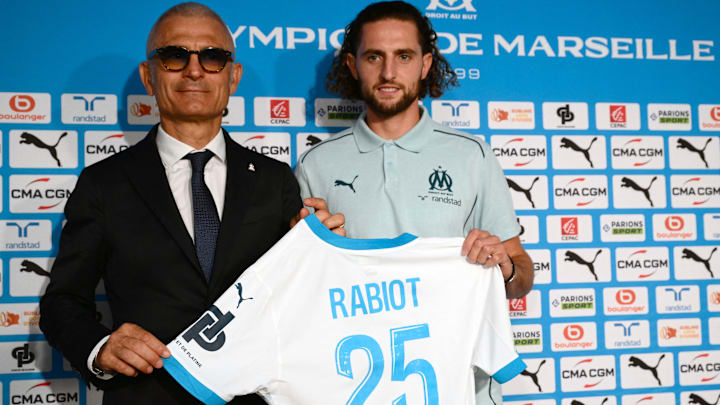 Une légende du Paris Saint-Germain détruit Adrien Rabiot. 