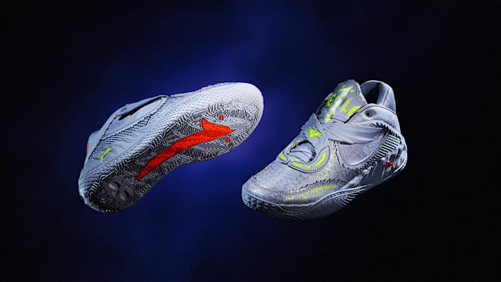 The PUMA MB.05 "Metallic" colorway. The PUMA MB.05 "Metallic" colorway.