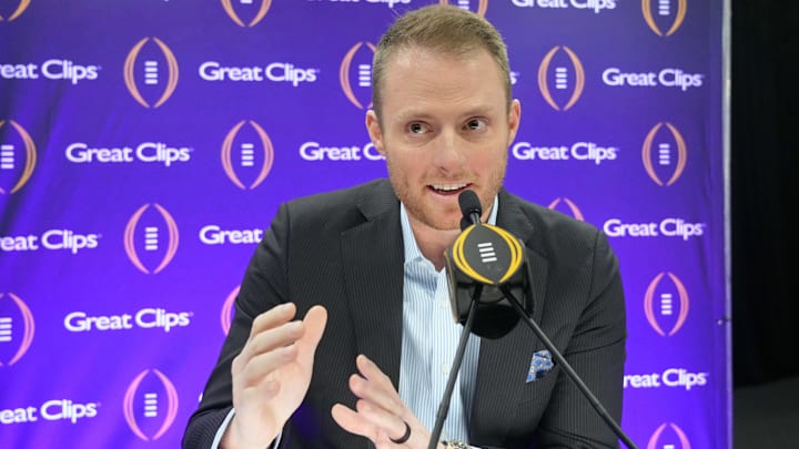 ESPN college football analyst Greg McElroy picked the winner of the Week 14 matchup between the Utah Utes and Kansas Jayhawks.